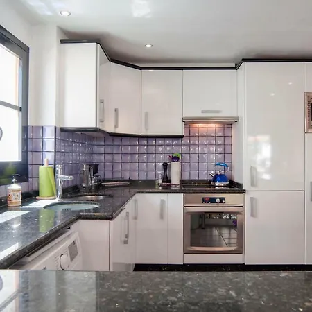 Appartamento Lovely 3 Bedrooms Apartment!