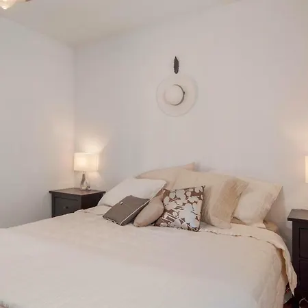 Lovely 3 Bedrooms Apartment! *